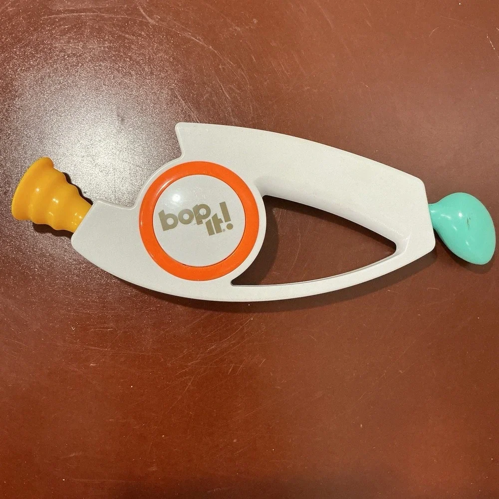 Bop It! 2018 Hasbro Gaming The Classic Game of Bop It Twist It Pull It Tested